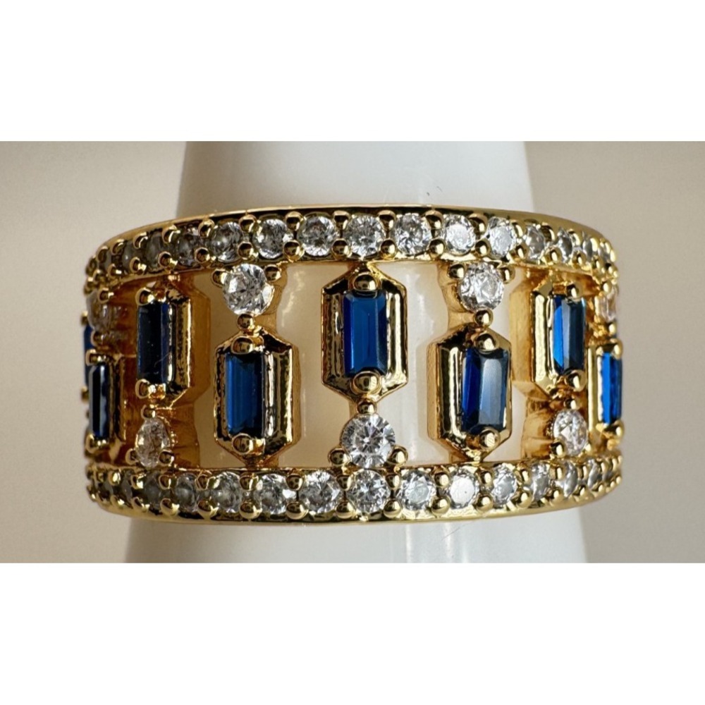 Size 10 Bomb Party Sept Ring - RG93939 Love In The Space Between on Gold